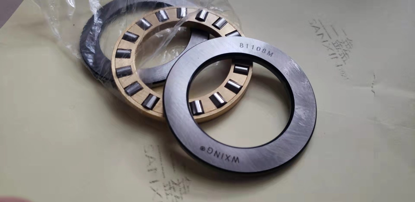 Detailed explanation of thrust bearing.